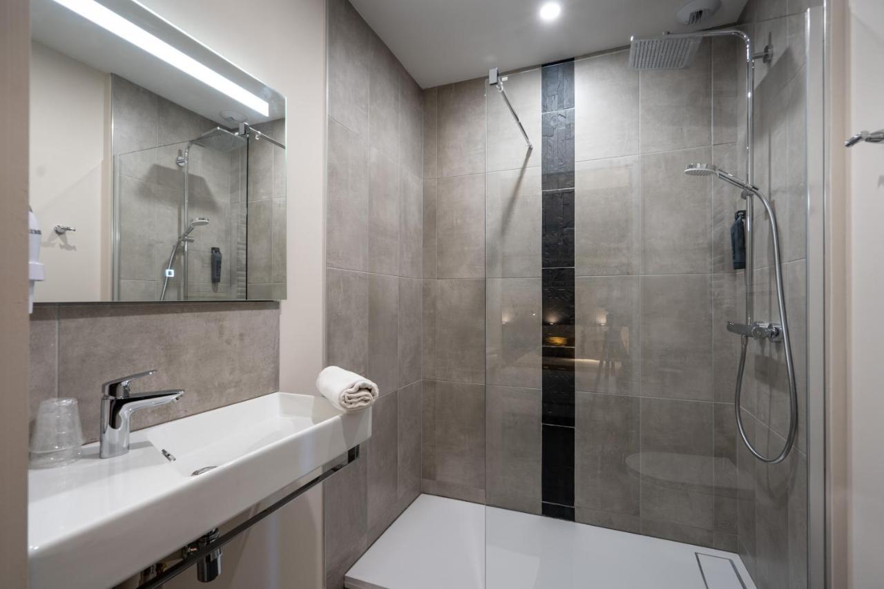 Le Geneve Hotel Ла Бурбул Екстериор снимка