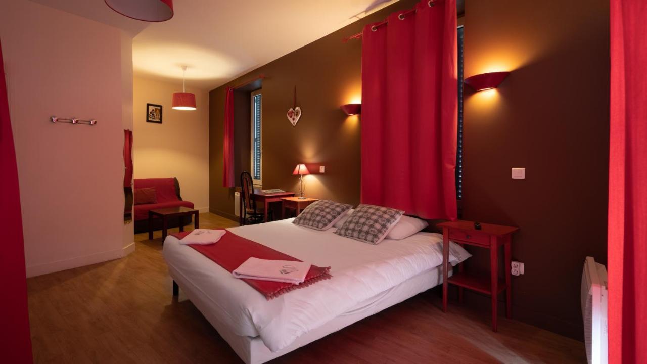 Le Geneve Hotel Ла Бурбул Екстериор снимка