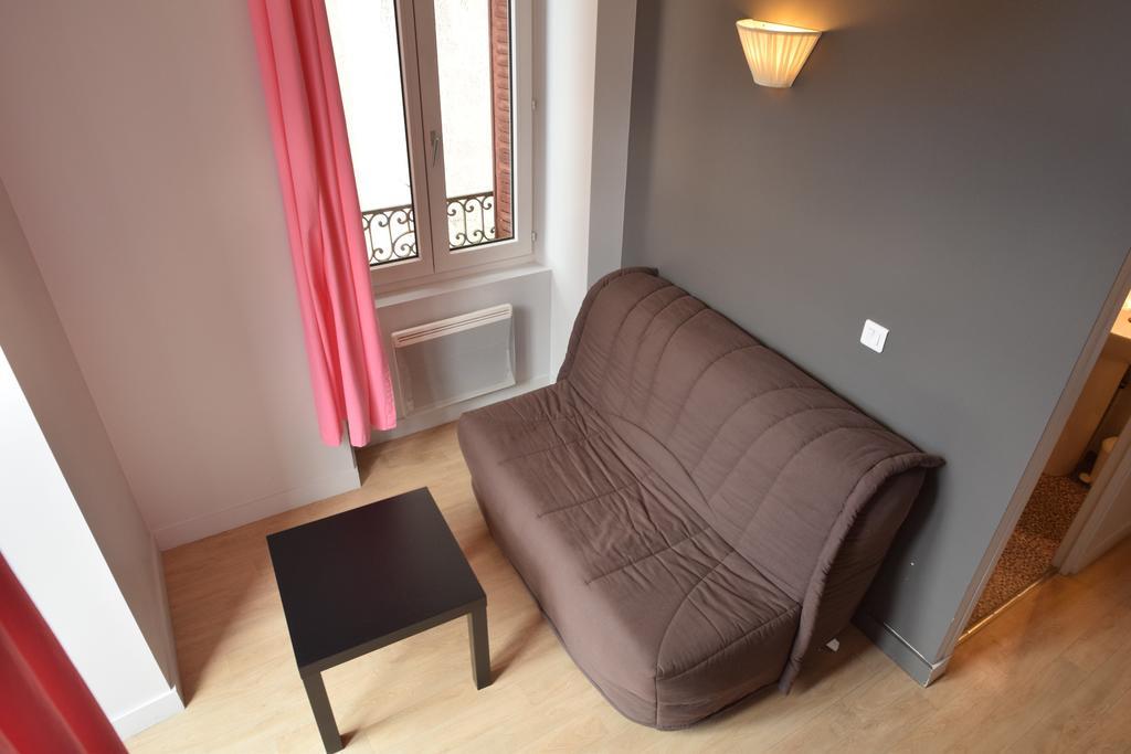 Le Geneve Hotel Ла Бурбул Екстериор снимка